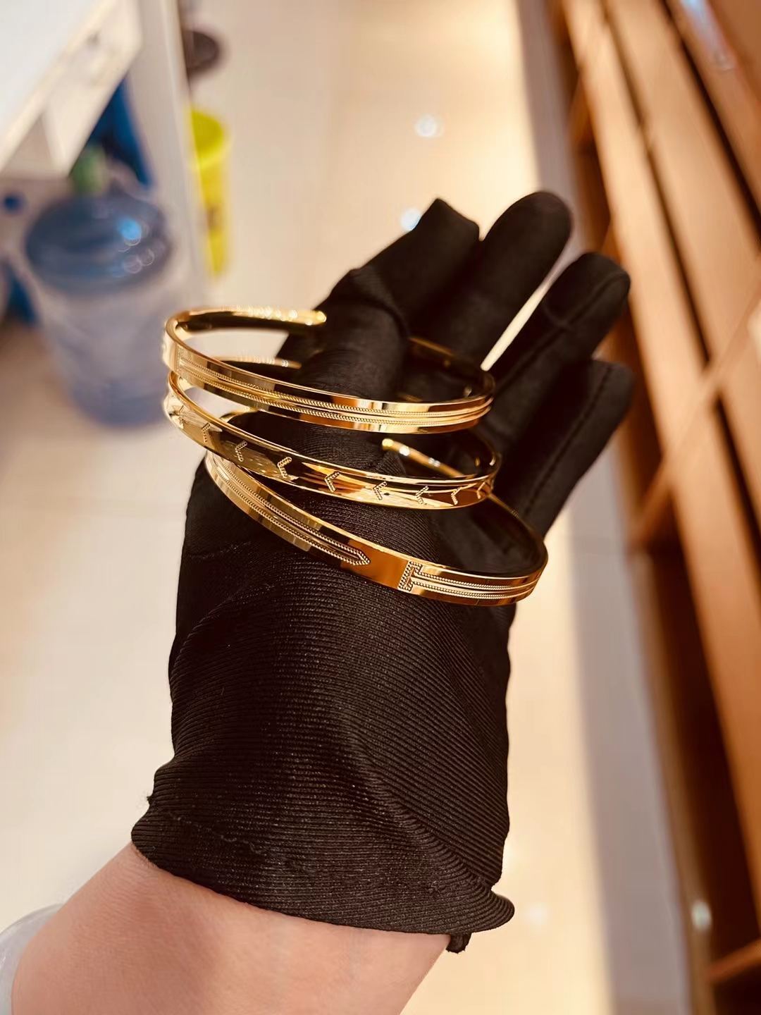 999足金手镯 款式多多 选择多多