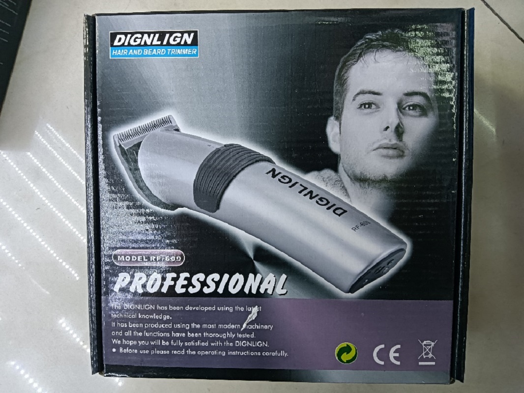 TR-609 hair clipper pic 1