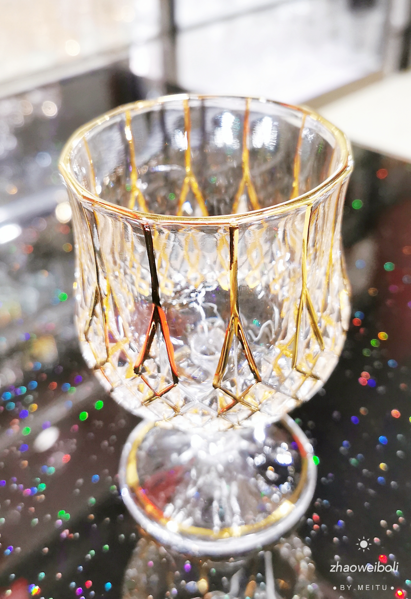 玻璃杯  玻璃瓶  套装  威士忌杯  饮料杯  水杯 红酒杯 洋酒杯  一壶六杯   醒酒器  酒樽  高档描金  详情3