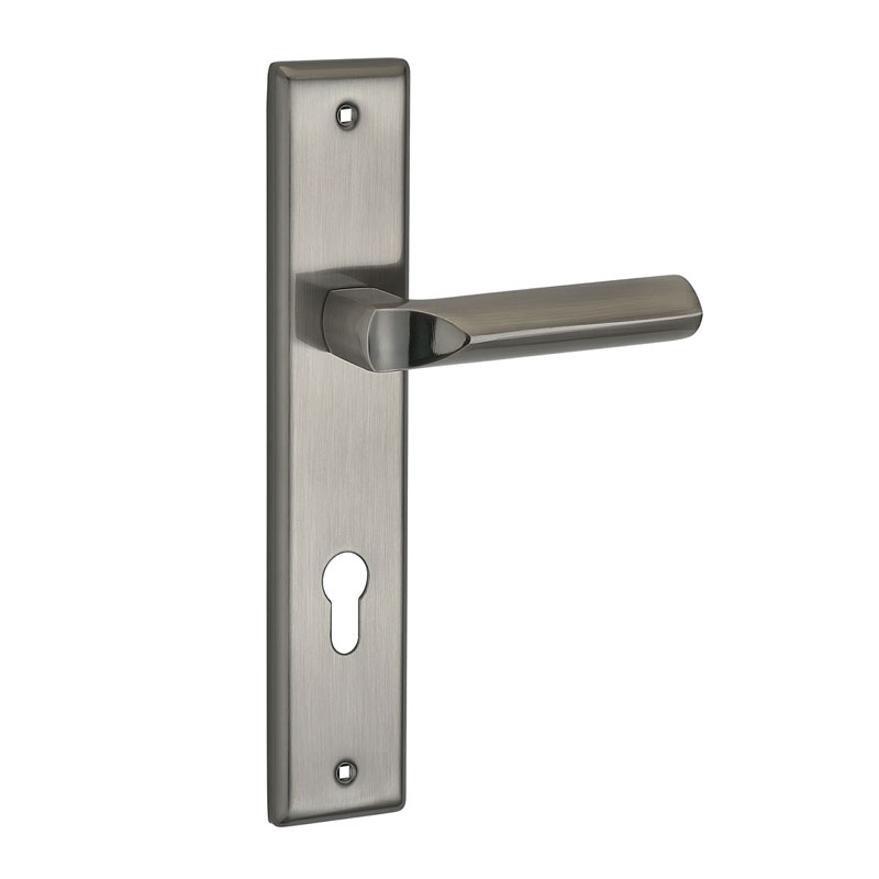 Factory Hot Selling Africa Style Iron Plate Wooden Front Door Handle Lock thumbnail