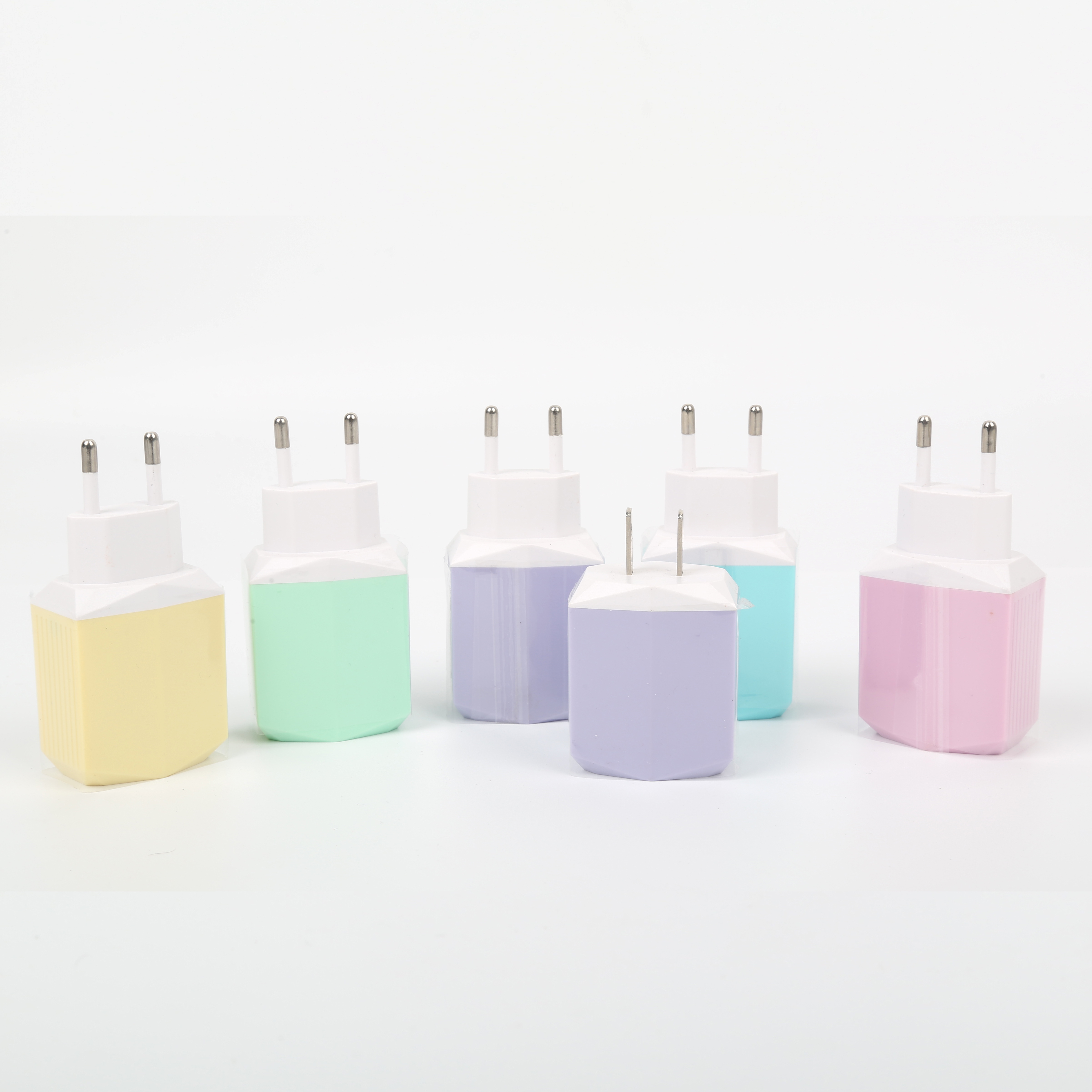 Quick charge USB mobile phone charger smart travel charging head full figure