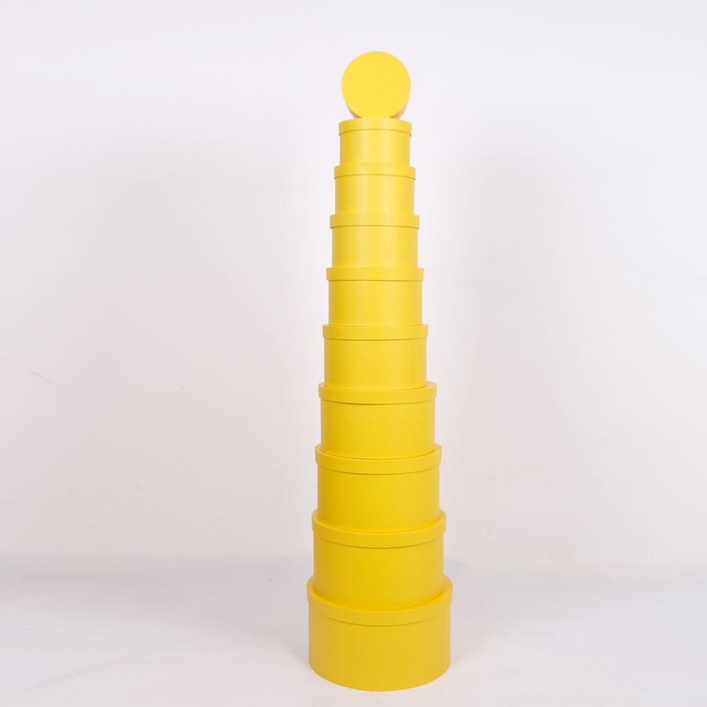 813# Shihao Round 10-Piece Hugging Bucket Flower Box Flower Gift Box Factory Direct Valentine's Day Gift Box Application Scenario