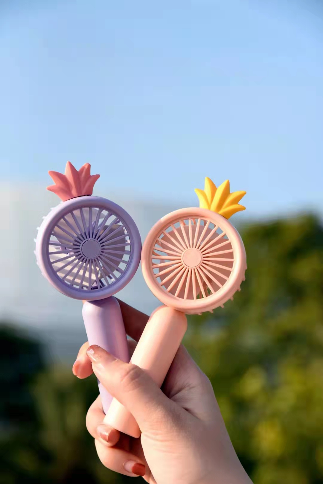 88513 Pineapple Leaf Handheld Fan Specification drawing