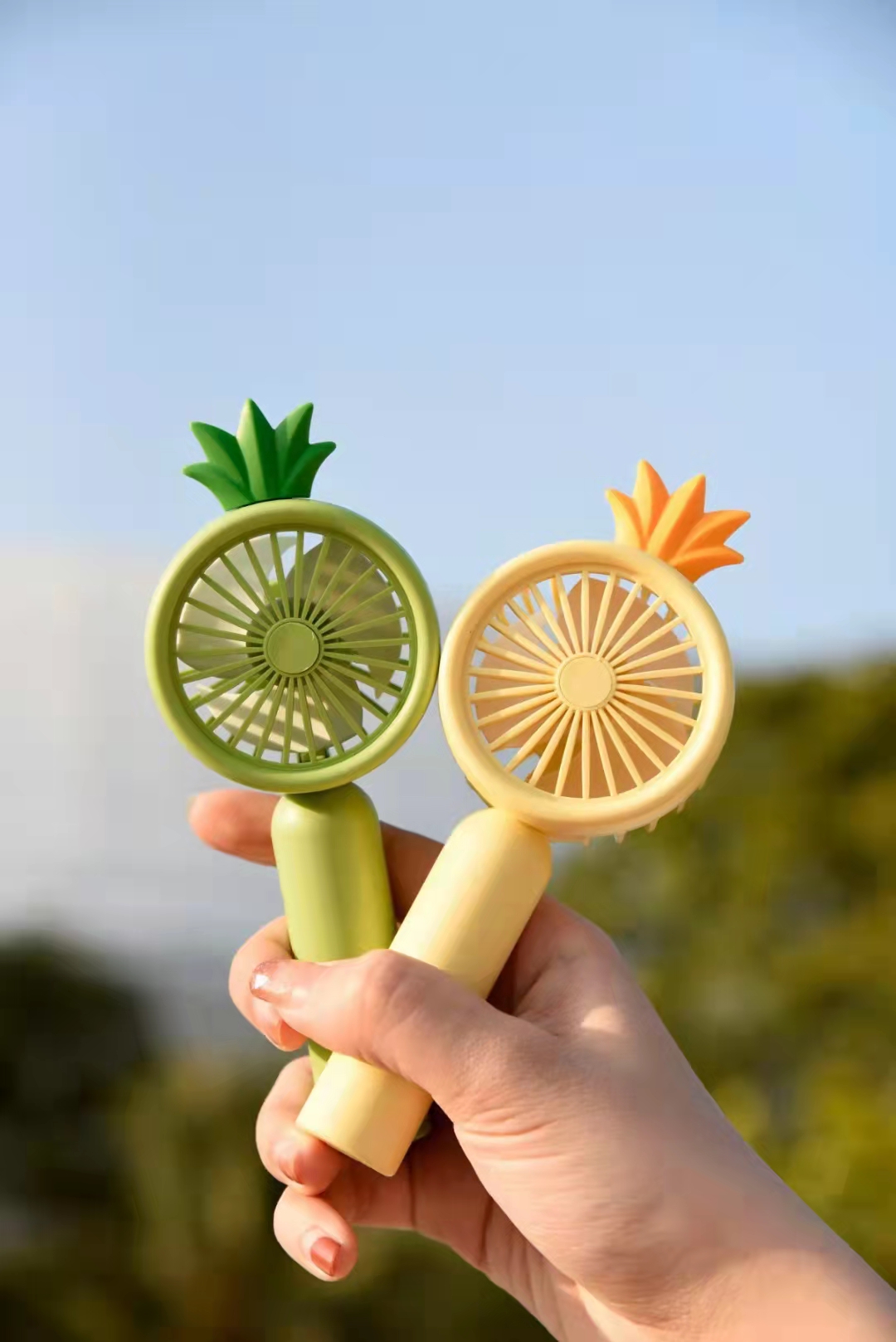 88513 Pineapple Leaf Handheld Fan details Picture