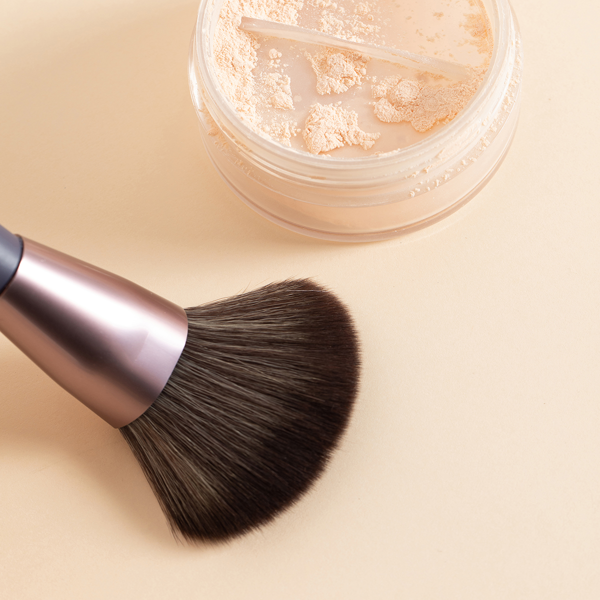 This portable travel set with 7 mini brushes is the first choice for beginners and students pic 3
