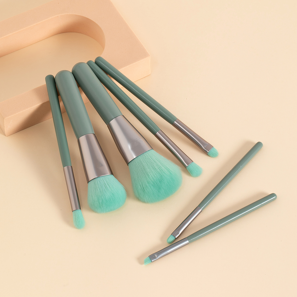 This portable travel set with 7 mini brushes is the first choice for beginners and students pic 10