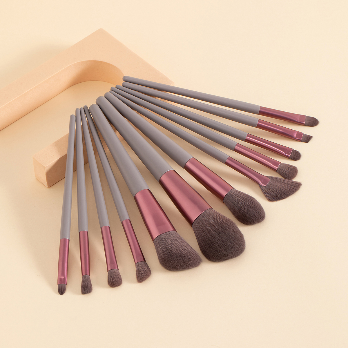 12 Slim And Long Makeup Brush Four Colors Practical For Beginners Easy To Carry Soft Bristles Specification drawing