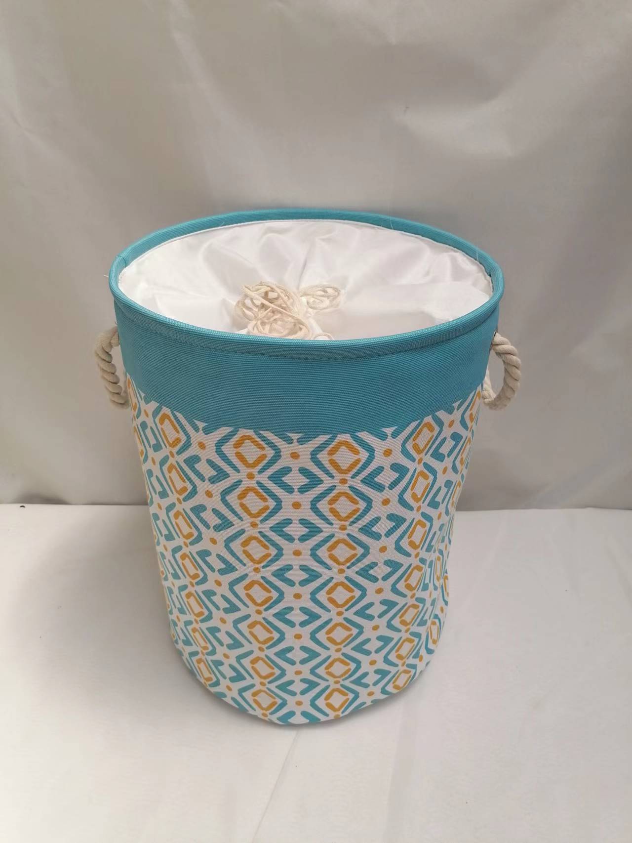 棉麻束口收纳圆桶，收纳场景，书房，客厅，阳台，卧室，棉麻材质+全棉内衬详情1