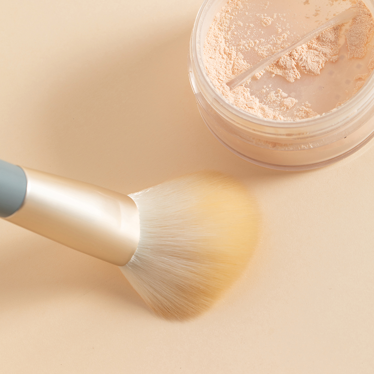 9 simple makeup set brushes in four colors, practical for beginners, easy to carry, soft bristles pic 9