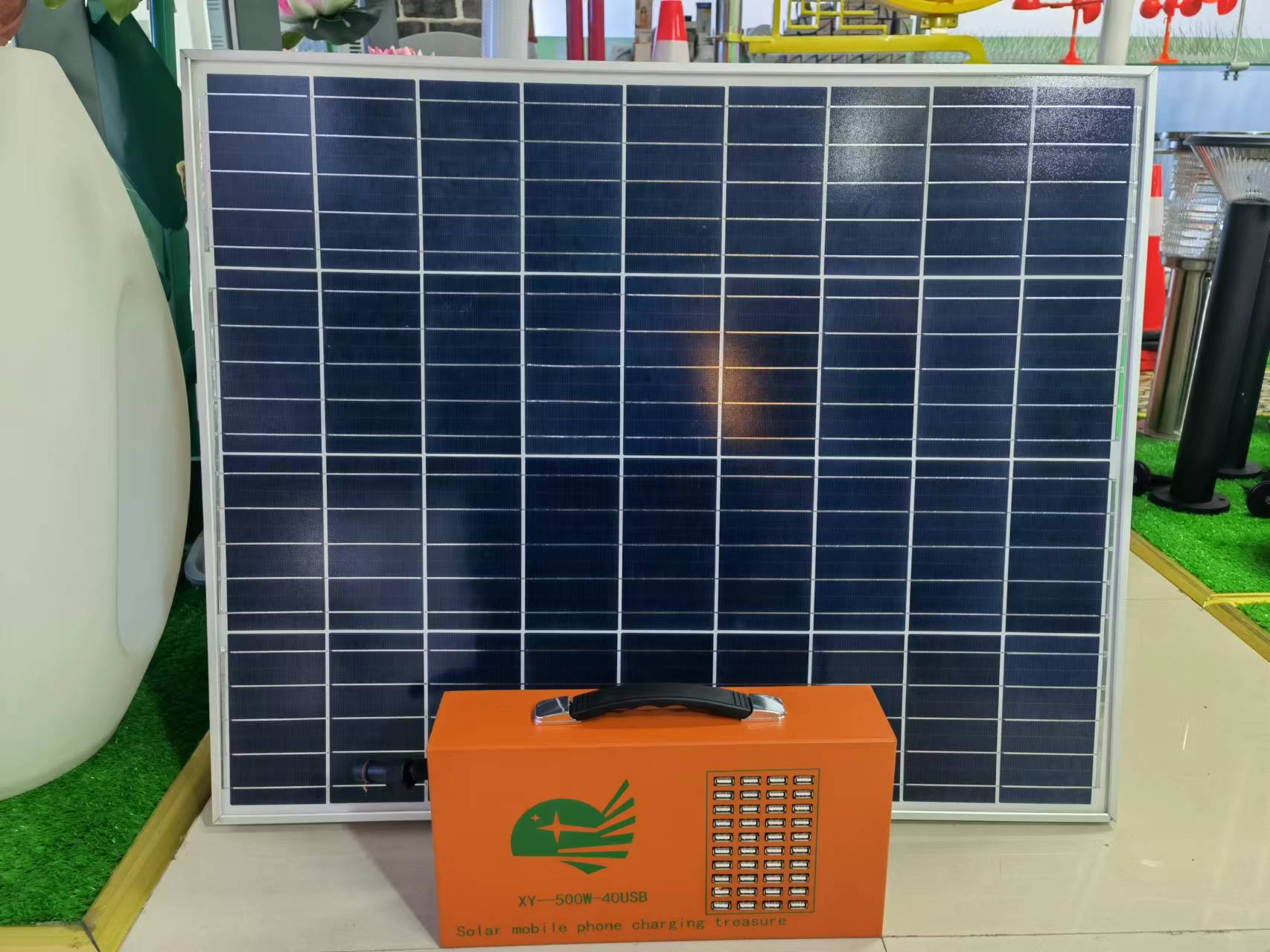 新款太阳能移动式一拖四十UBS充电器详情2