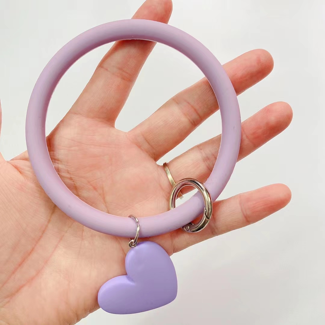 Silicone phone case clip, keychain, wrist strap, anti-loss hanging ring, outdoor hanging decoration, silicone keychain, non-drilling lanyard pic 2
