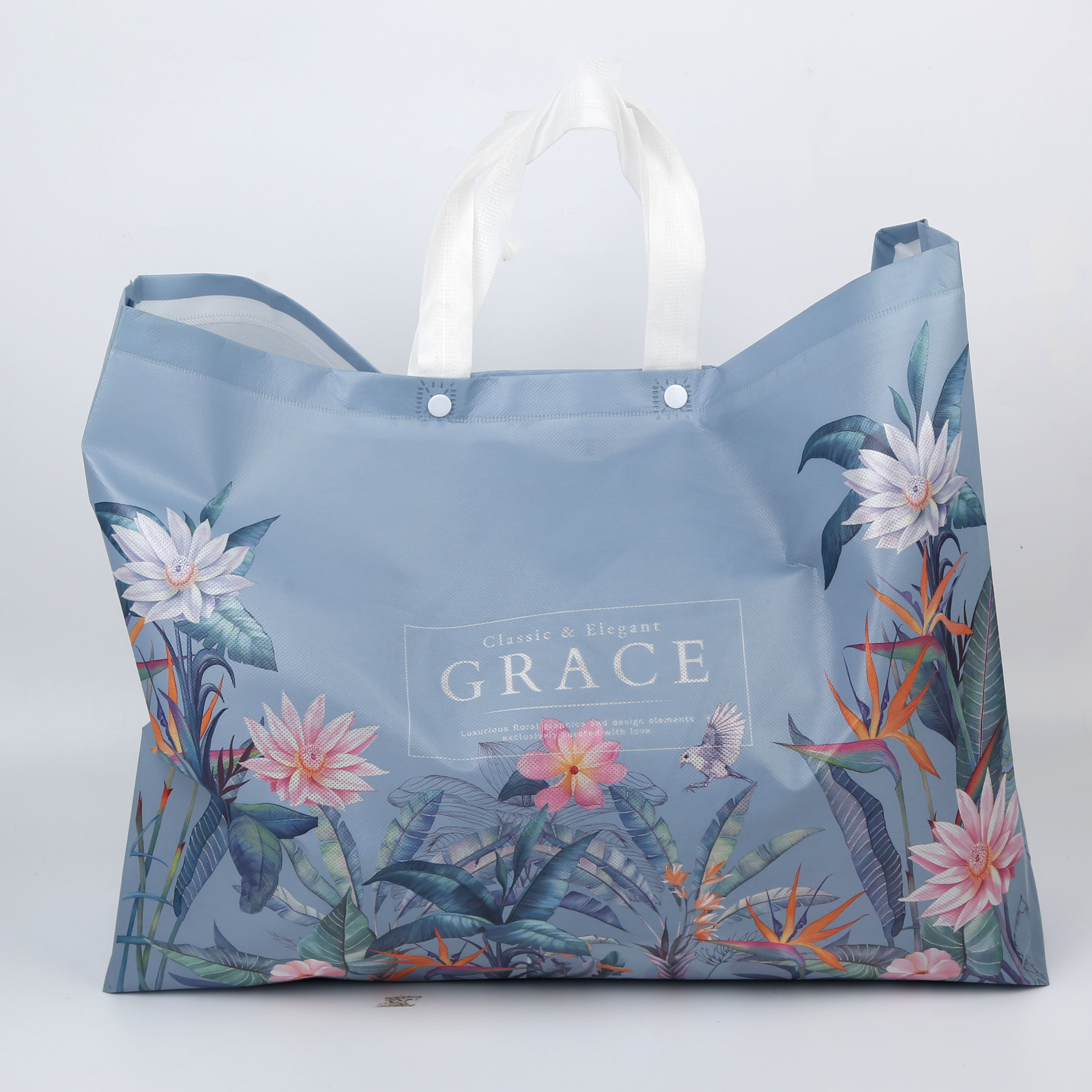 Factory direct sales of handbags, plastic bags and non-woven fabrics in one row for convenient shopping bags pic 4