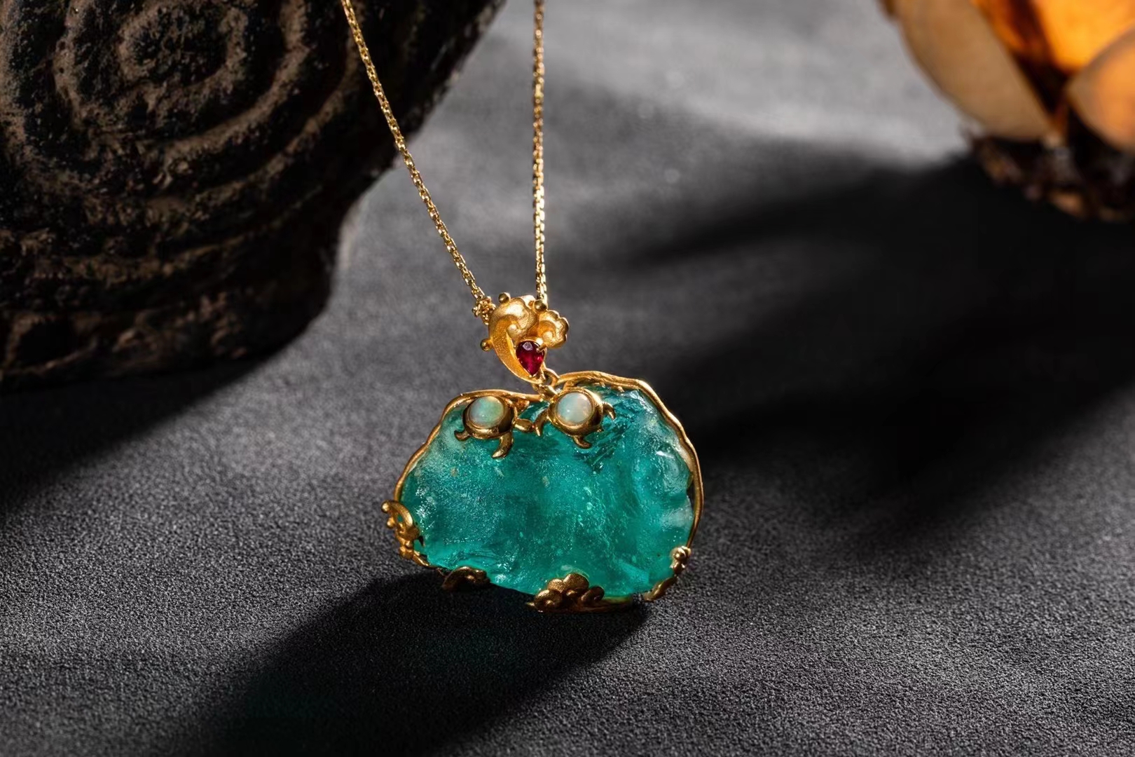 老琉璃吊坠 18k金镶嵌 光器十足