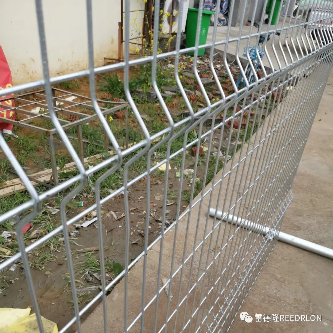 热镀锌双边护栏网 / Hot dip galvanized double side fence net详情4