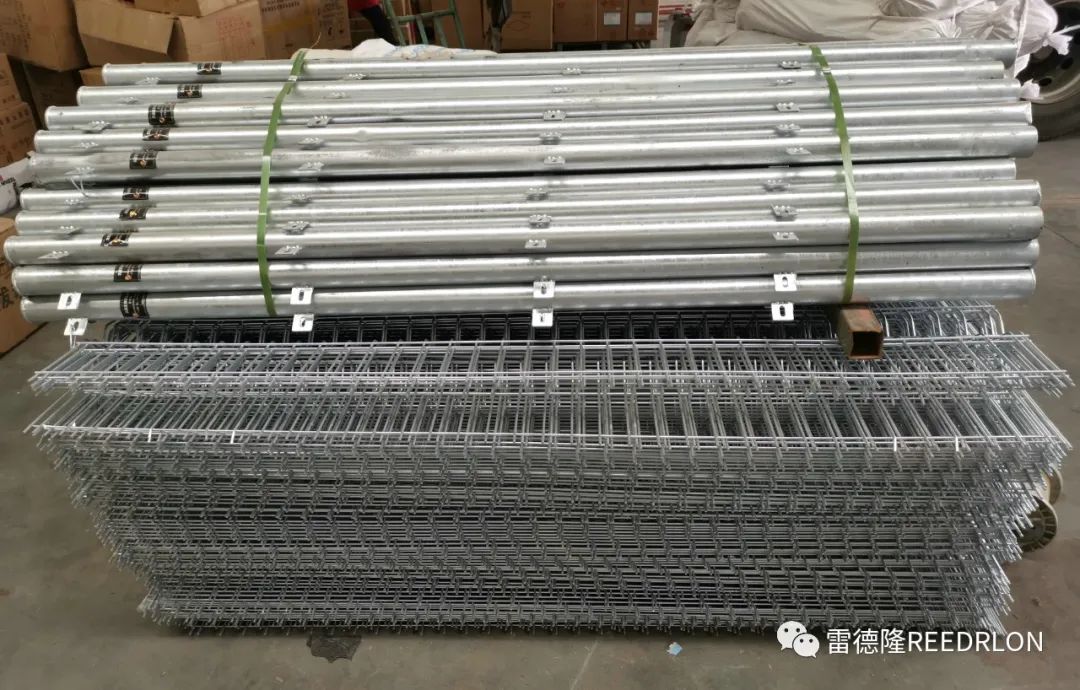 热镀锌双边护栏网 / Hot dip galvanized double side fence net详情7