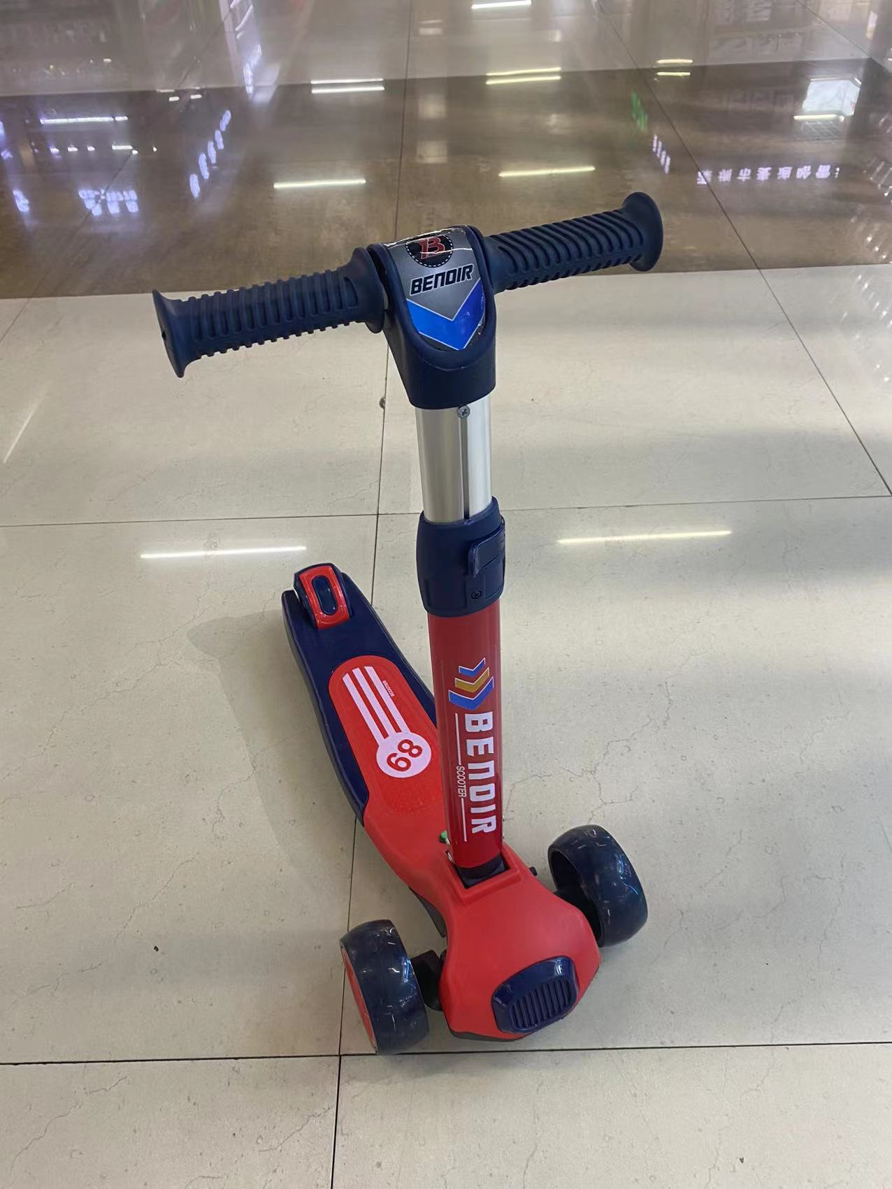 Children's scooter Scooter with lights toys children's scooters three in one children's scooter 159 thumbnail