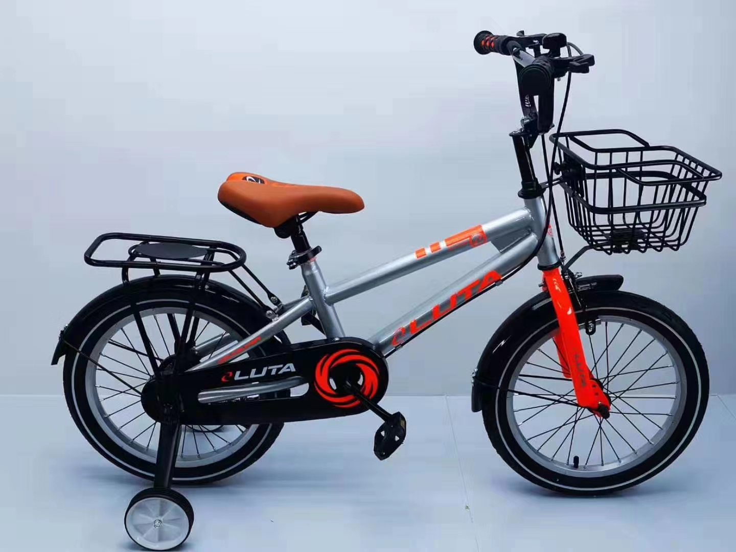 LUTA Bicycle with back seat price discount 22-645 full figure