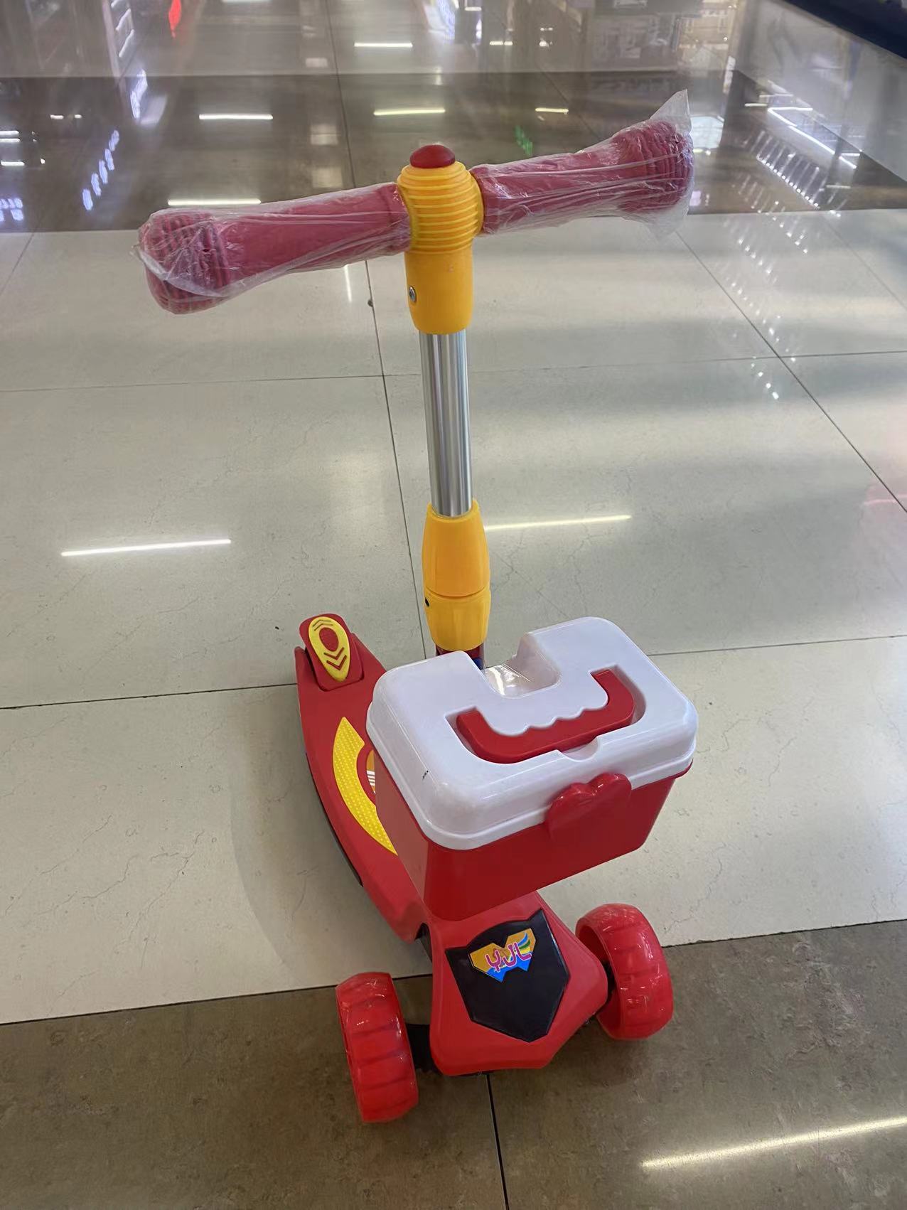 Children's scooter Scooter with lights toys children's scooters three in one children's scooter 221