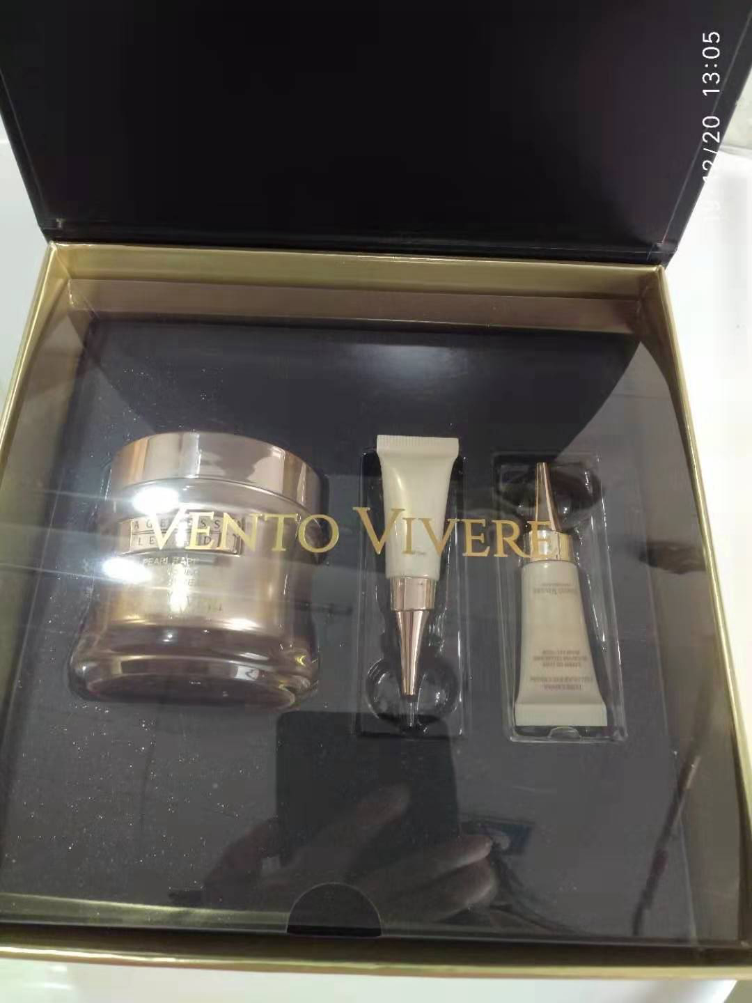瑞士 Vento Vivere维美瑞 珍珠面霜套盒详情2