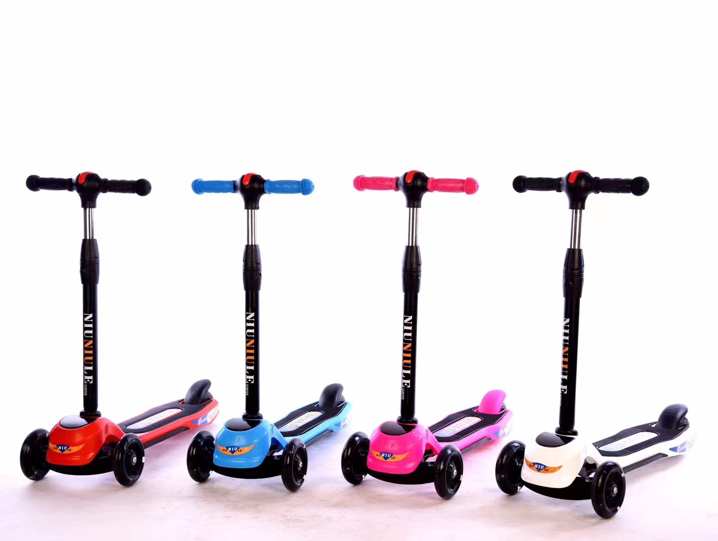 Children's scooter Scooter with lights toy children's scooter three in one skateboard five in one children's scooter 312 thumbnail