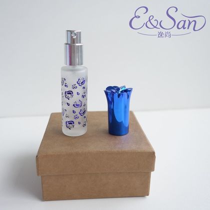 Sanding gold bronzed spray perfume bottle with flower lid in empty bottles spray glass bottle