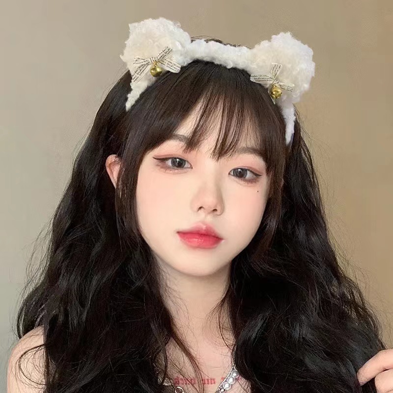 The fluffy autumn and winter woolen curling band is versatile for going out. The fluffy headband, hair accessory, hairpin, fairy forest style, super fairy-like headwear details Picture