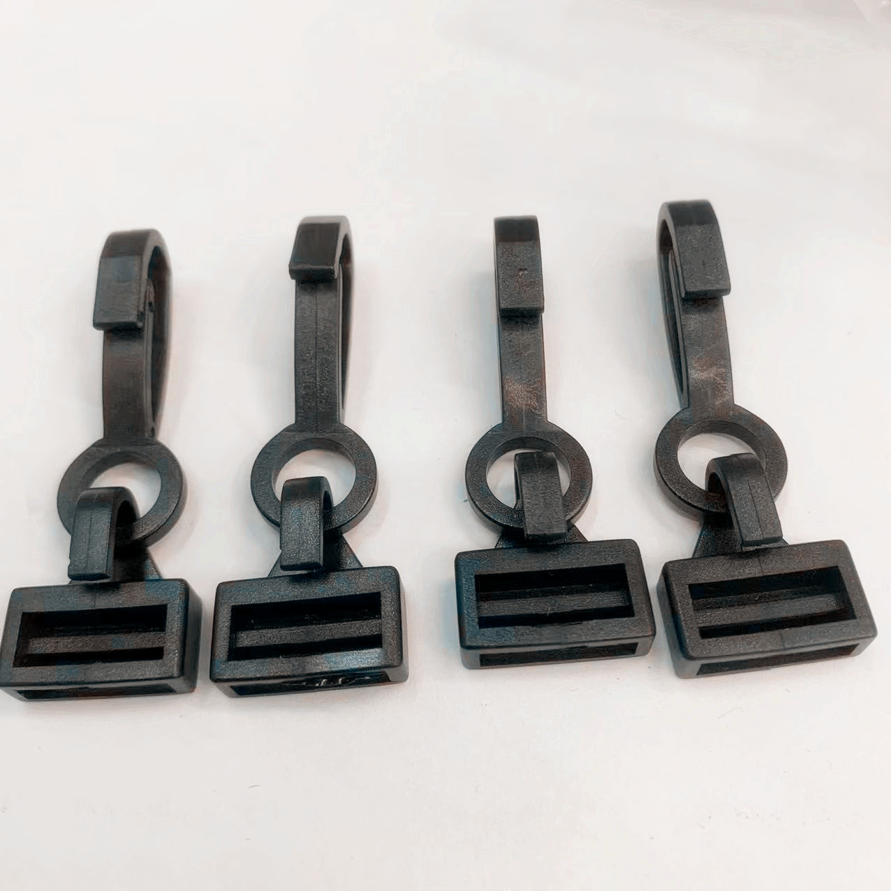 Factory direct POM plastic hook certificate hook webbing hook buckle Mini hook hook pet rope bag accessories thumbnail