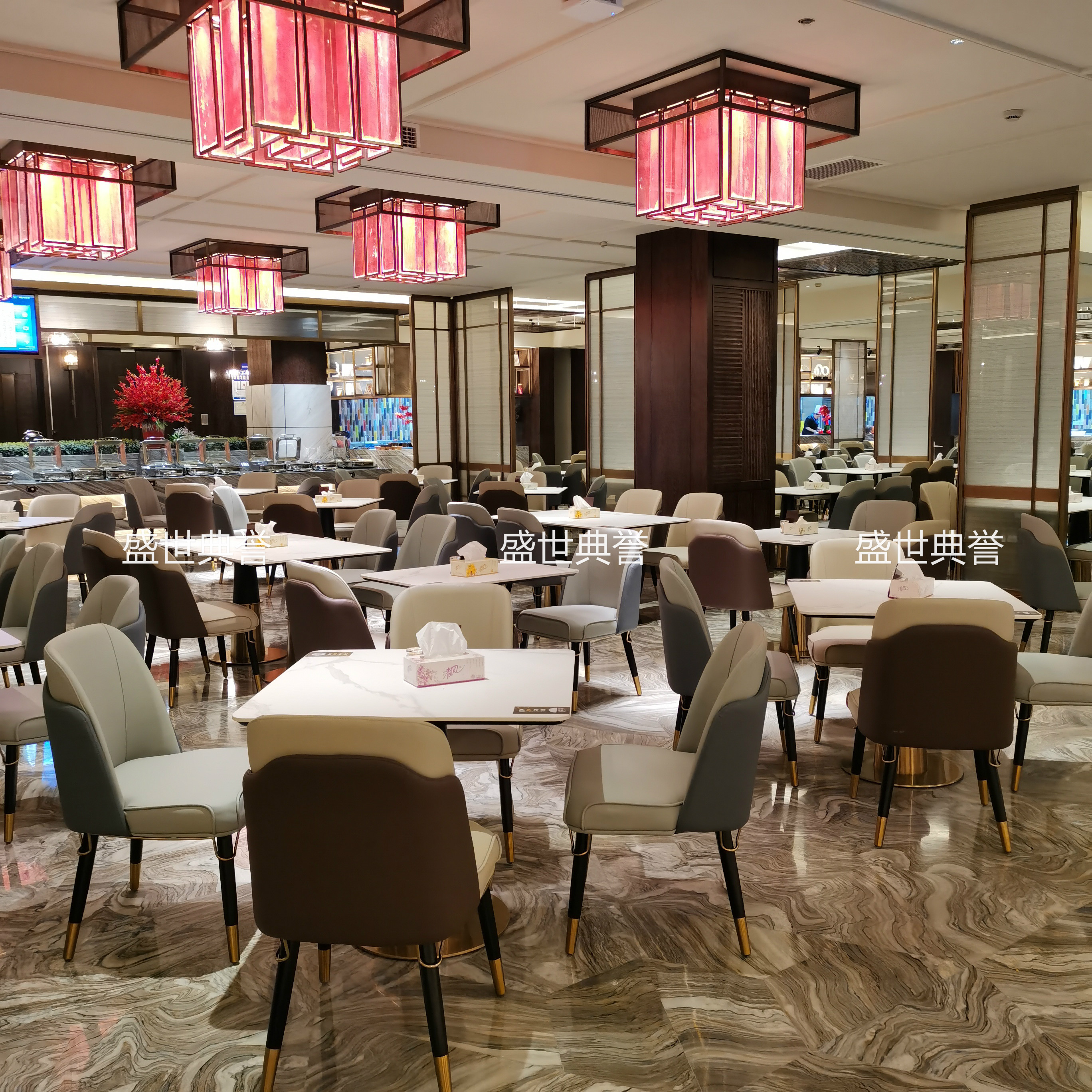 实木椅白底实物图