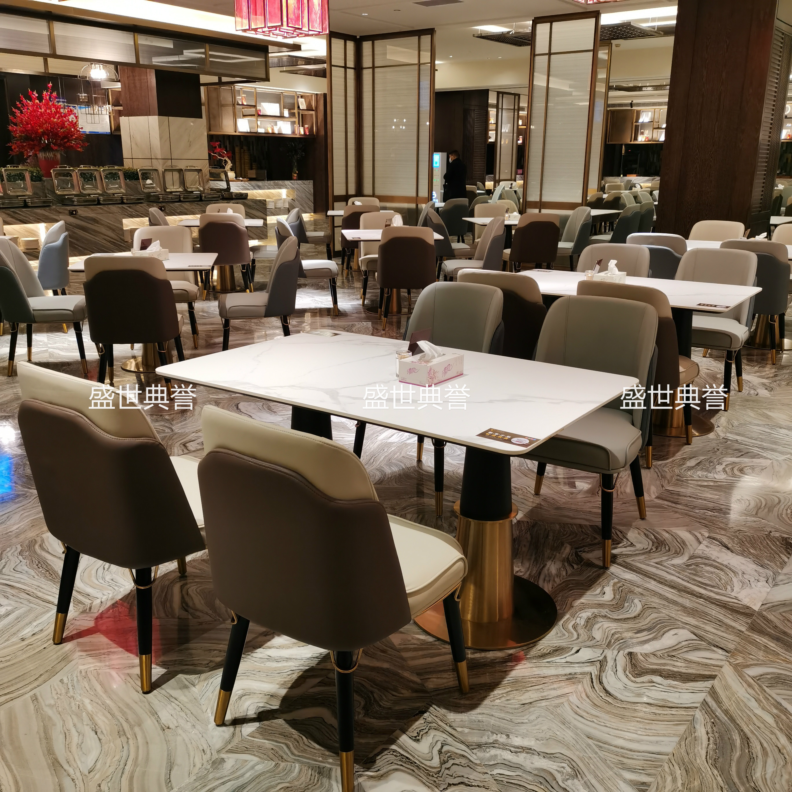 杭州国际大酒店西餐厅餐桌椅度假酒店自助餐厅实木餐椅早餐厅椅子