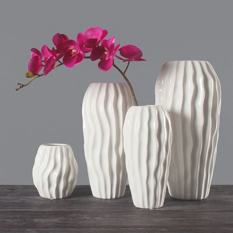 chinagoods Hotel Home Xuan Guang TV cabinet, wine cabinet, modern white ceramic vase, European simple and creative flower arrangement, living room dining table, coffee table, decorative items, flower vases, soft furnishings Specification image
