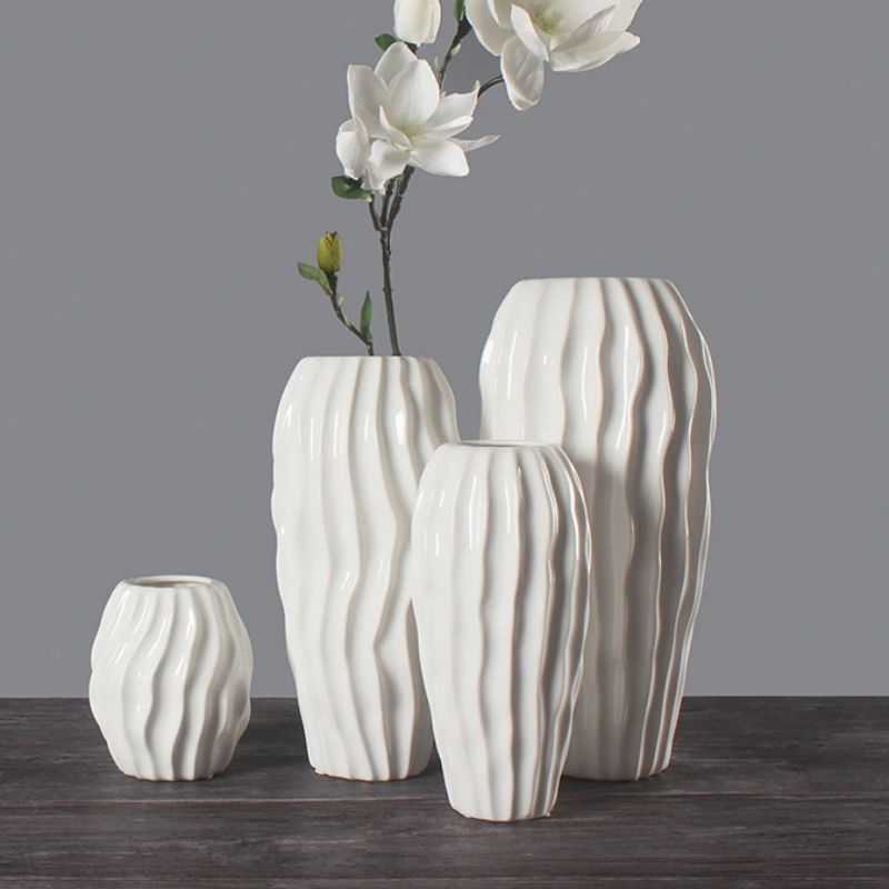 chinagoods Hotel Home Xuan Guang TV cabinet, wine cabinet, modern white ceramic vase, European simple and creative flower arrangement, living room dining table, coffee table, decorative items, flower vases, soft furnishings Application Scenario