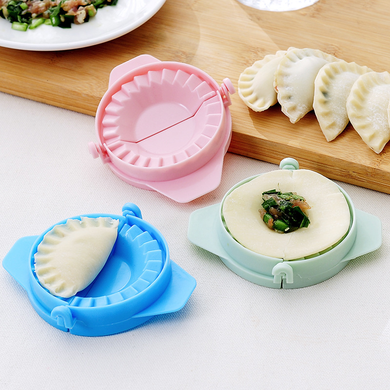 The dumpling maker