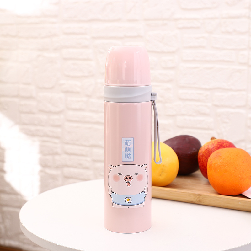 Plastic hanging, bullet-shaped insulated cup, insulated cup cartoon water cup, bullet-shaped insulated cup, student water bottle, double-layer stainless steel vacuum cup Application Scenario