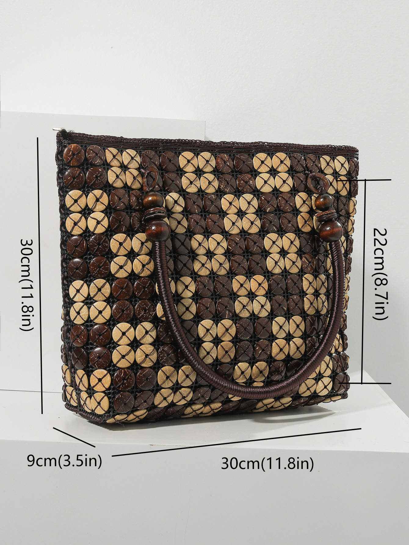 Boho Vintage Coconut shell beaded color Handheld Tote Baufu Coconut 27 Application Scenario