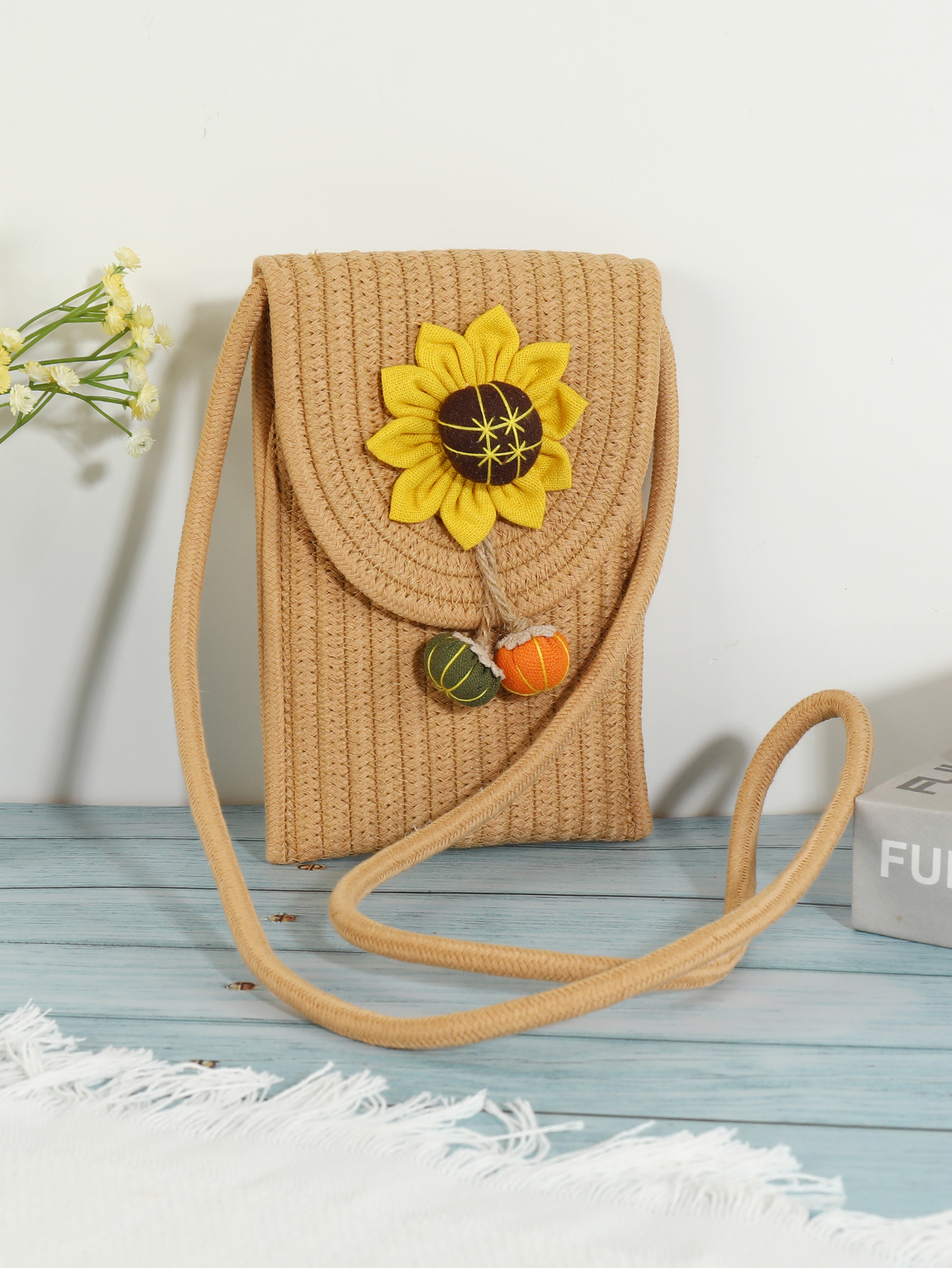 棉麻手机包白底实物图