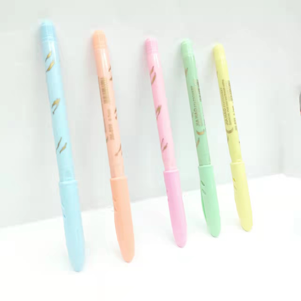 Creative ballpoint pens, office pens, pen refills, blue school supplies, stationery, student writing pens Application Scenario