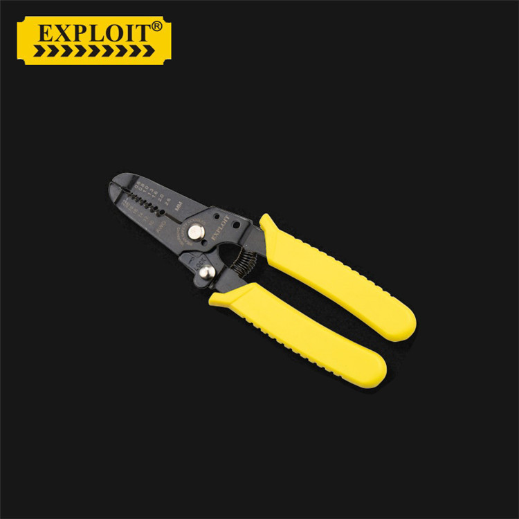 Single-use wire stripper. 780023