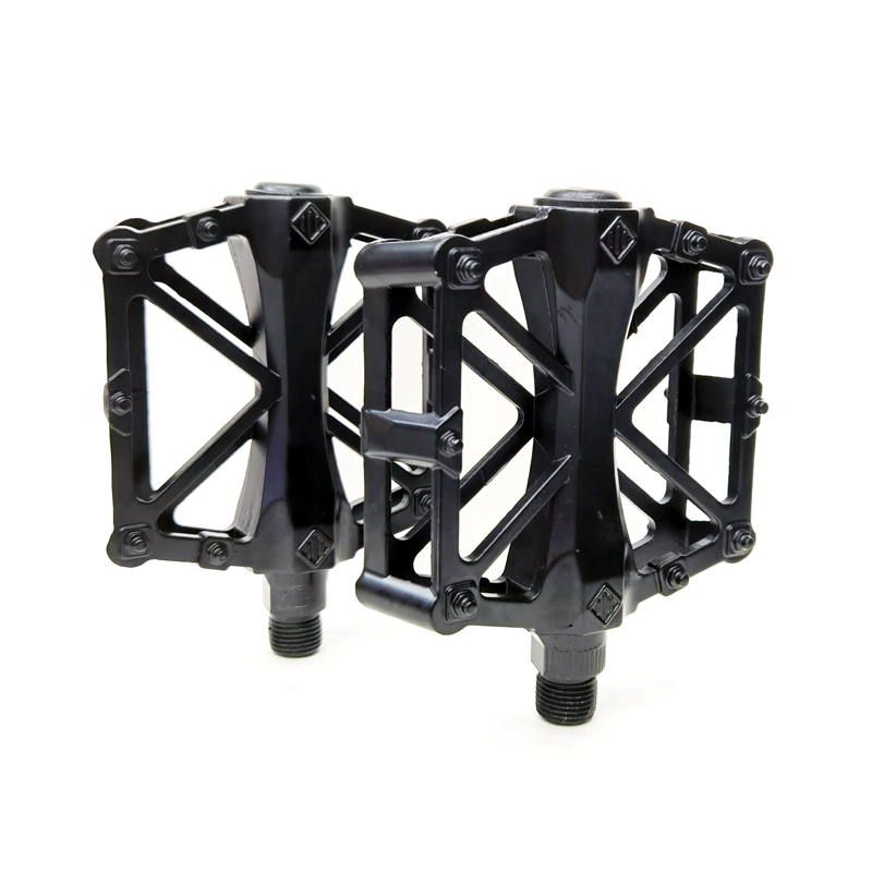 220526 meter articulated aluminum alloy bicycle pedal, mountain bike pedal with nails, anti-slip bicycle pedal, foot pedal details Picture