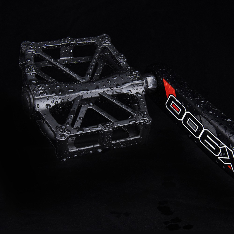 220526 meter articulated aluminum alloy bicycle pedal, mountain bike pedal with nails, anti-slip bicycle pedal, foot pedal Application Scenario