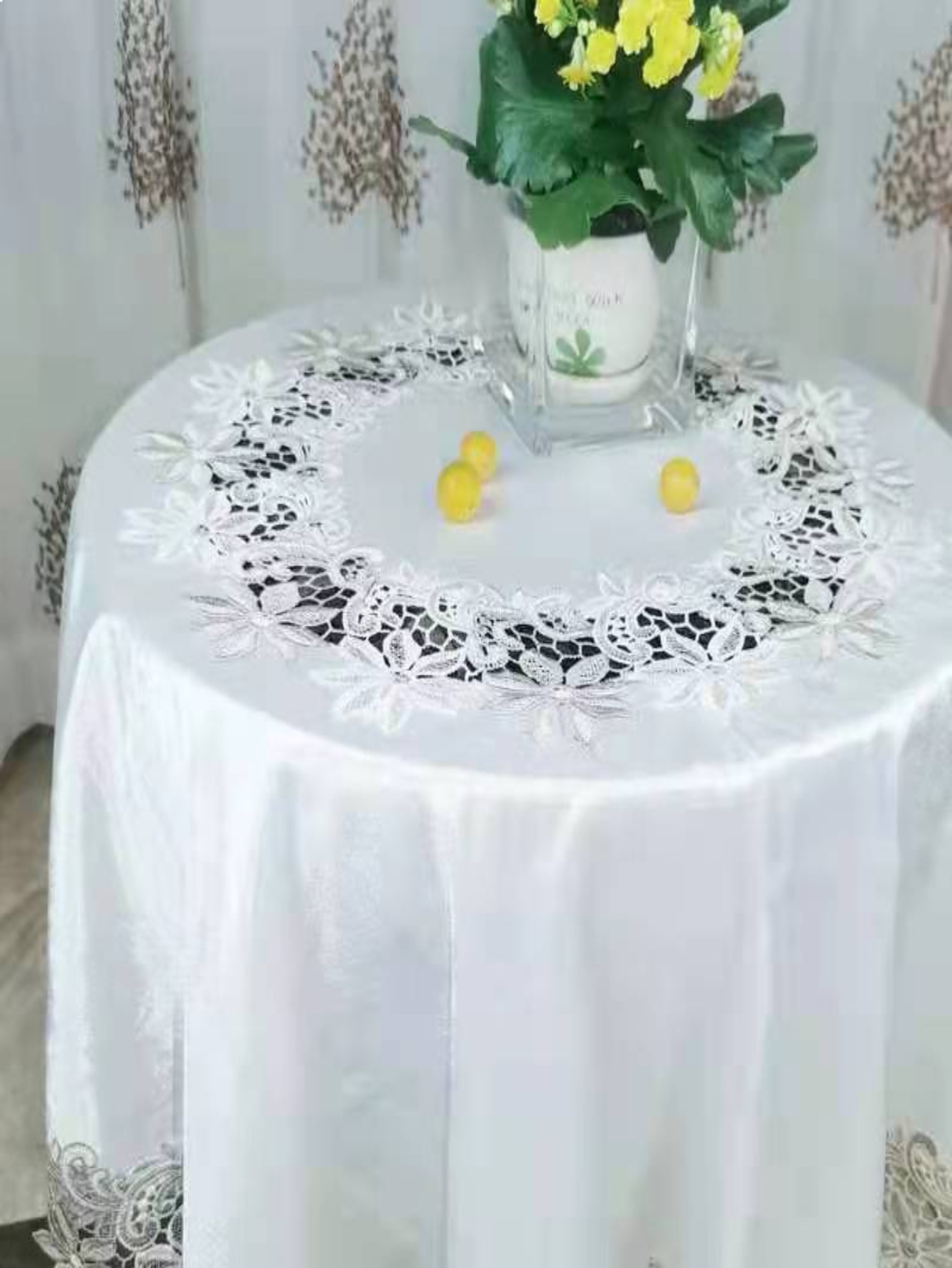 Flannelette Lace Table Cloth