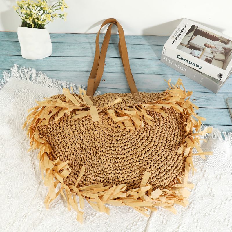 Single shoulder large capacity tassel Baufu coconut braided by Sentry pastoral style grass Item Picture