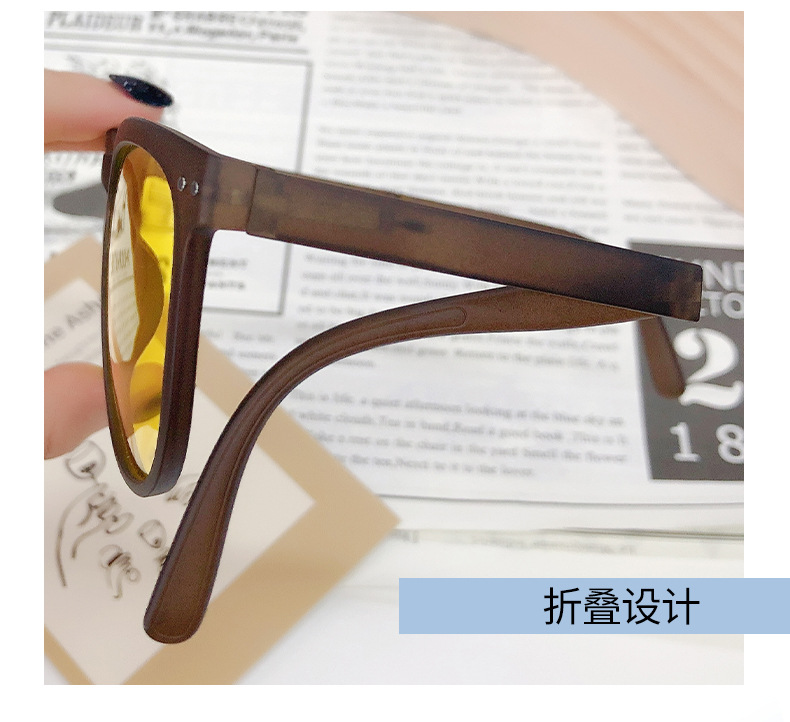 新款折叠太阳镜女 蕉下同款偏光墨镜 时尚便携带盒子折叠眼镜批发详情7