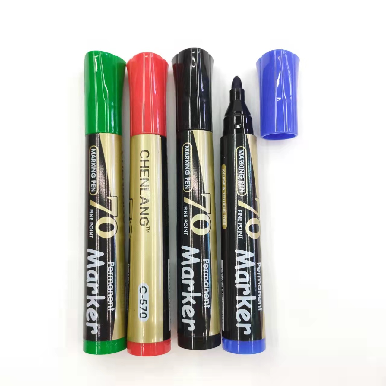The C-570 marker pen writes smoothly, is a Courier pen with a mark, dries quickly and has a large capacity Specification image