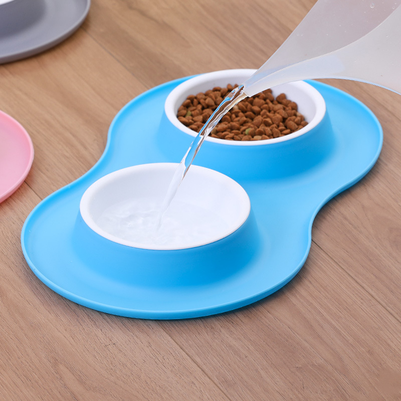 Plastic pet bowl