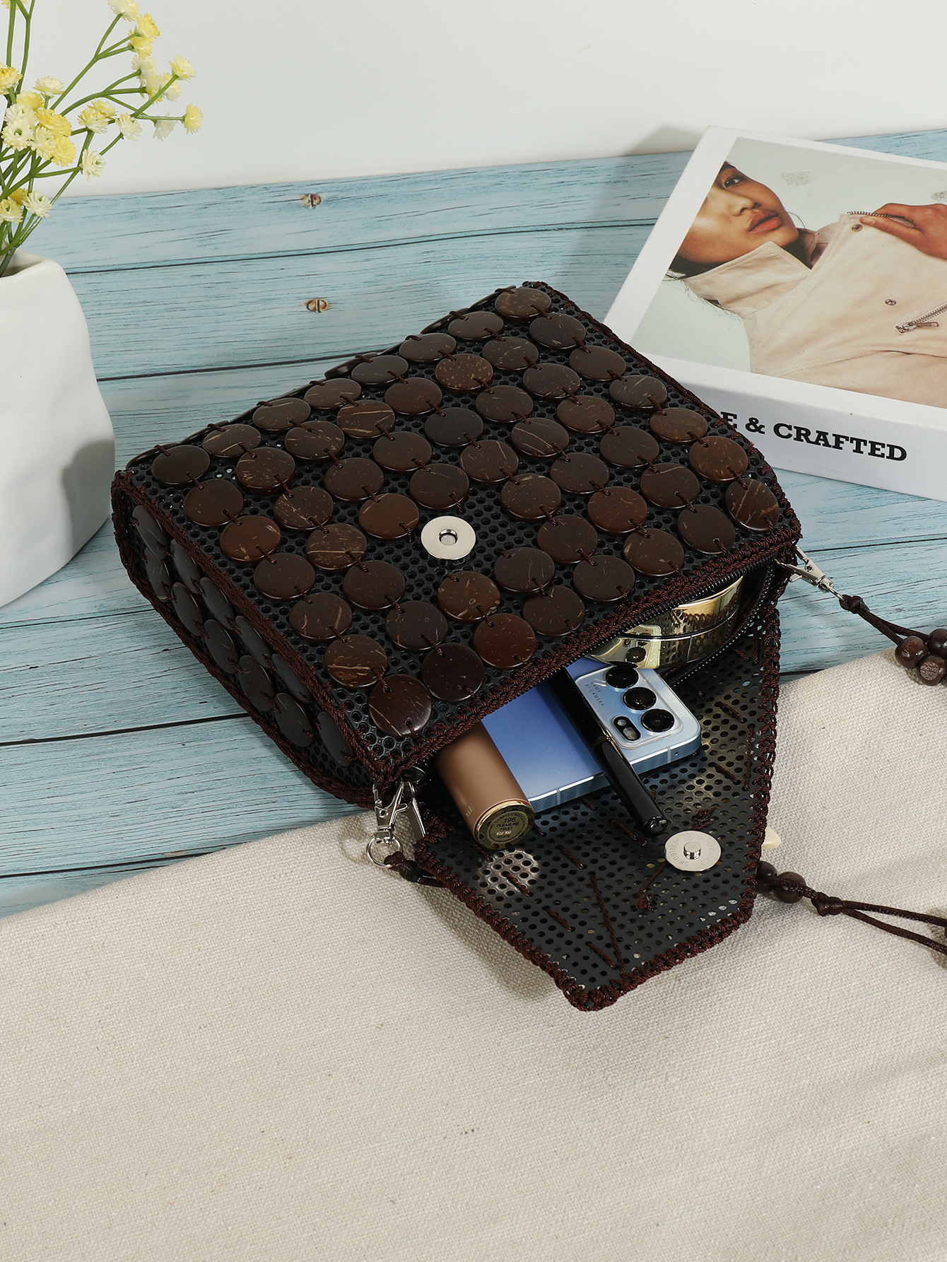 Boho Tropical Coconut Shell beaded Flower Bag with diagonal span 163 Specification drawing