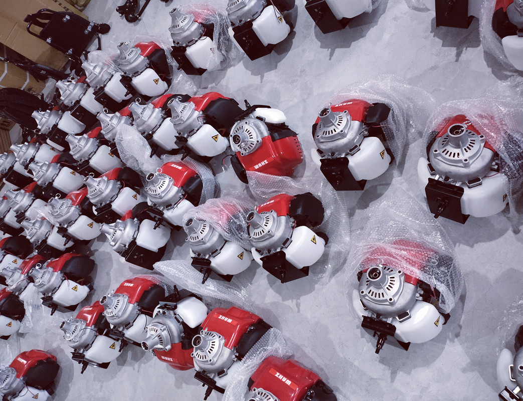 本田割草机四冲程园林绿化除草机割灌机汽油打草机割稻开荒详情4