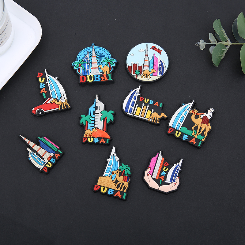 Customized 3D stereoscopic cartoon personalized keychains, rubber PVC soft rubber silicone rubber pendants, logo epoxy resin Dubai keychains Specification image