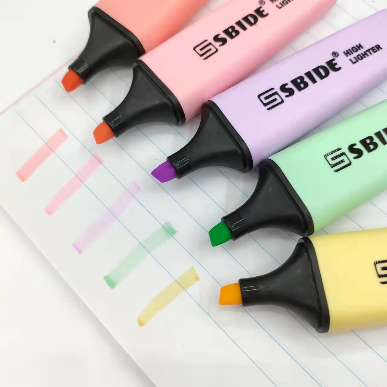 Macaron display box, colorful highlighters, student key point marking pens, notebook pens Application Scenario