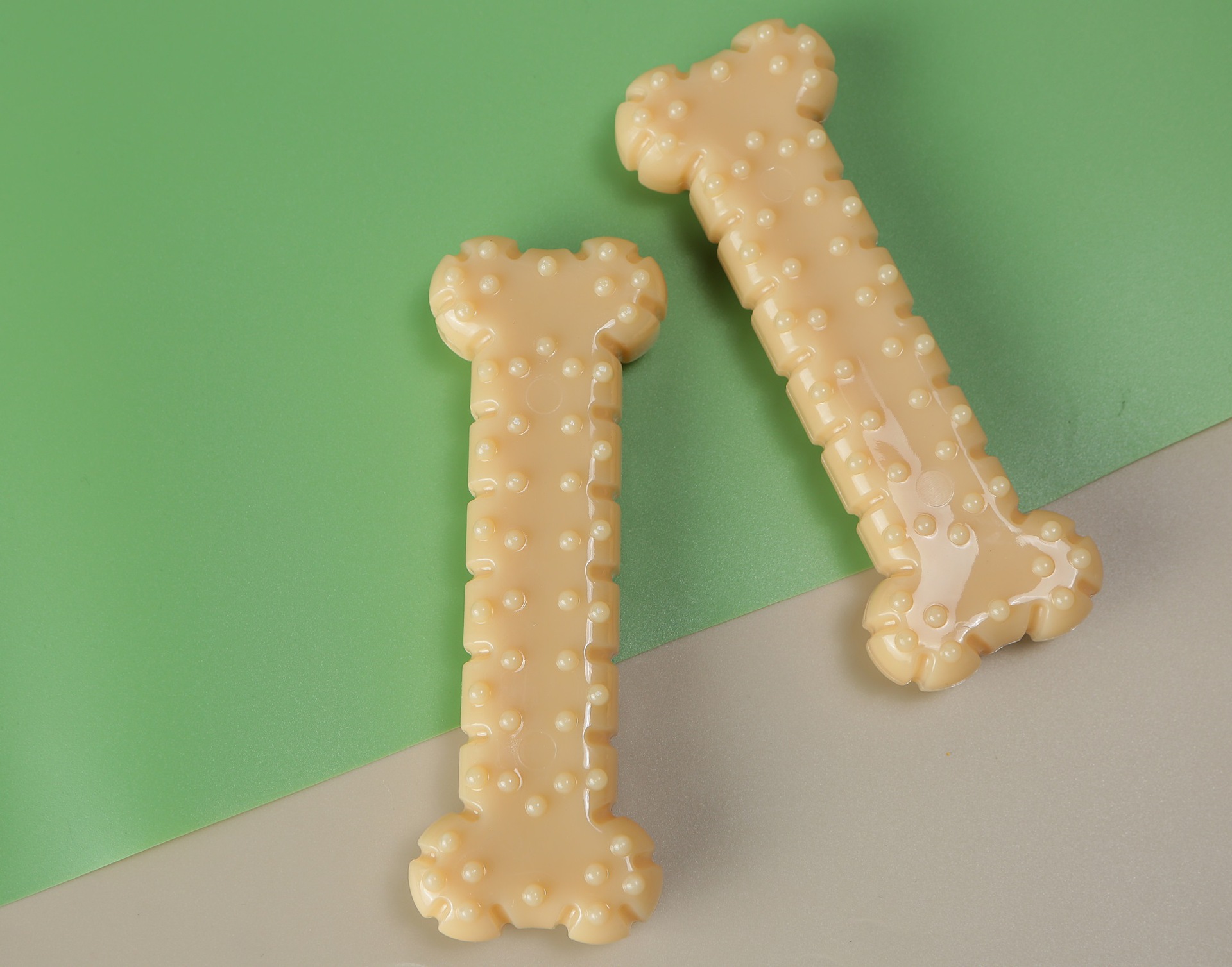 New pet gnawing toy peanut-flavored dog bone toy, boring training teething stick, teeth cleaning pet supplies