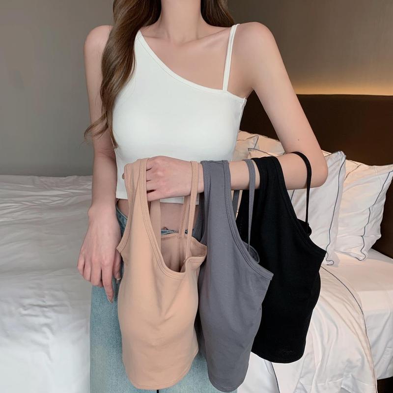 A new style of women's wear with a sheer, hollowed-out design, featuring a sexy outerwear and an off-the-shoulder top. It's a European and American hot girl's halter top